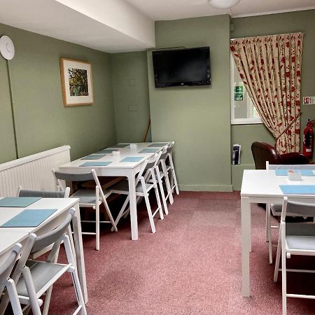 Ludlow Mascall Centre Экстерьер фото